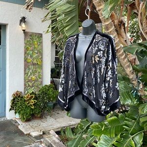 Burn out velvet floral crop jacket
